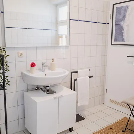 Neu - Innenstadtsuite Fuer 4 Mit Parkplatz * Schwerin (Mecklenburg-Vorpommern)