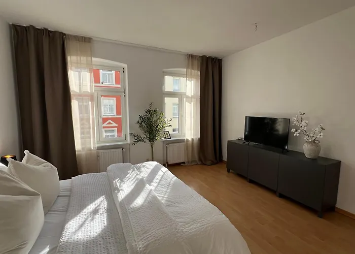 Neu - Innenstadtsuite Für 4 Mit Parkplatz Apartment